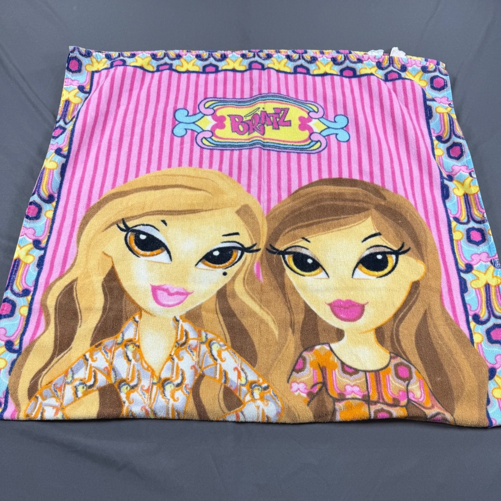 Vintage Bratz Beach Towel Cloe Yasmin Pink Striped Y2K 2000s MGA Franco Cotton